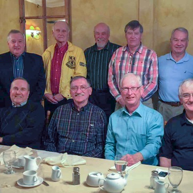 Class Lunch April 2017 a.jpg